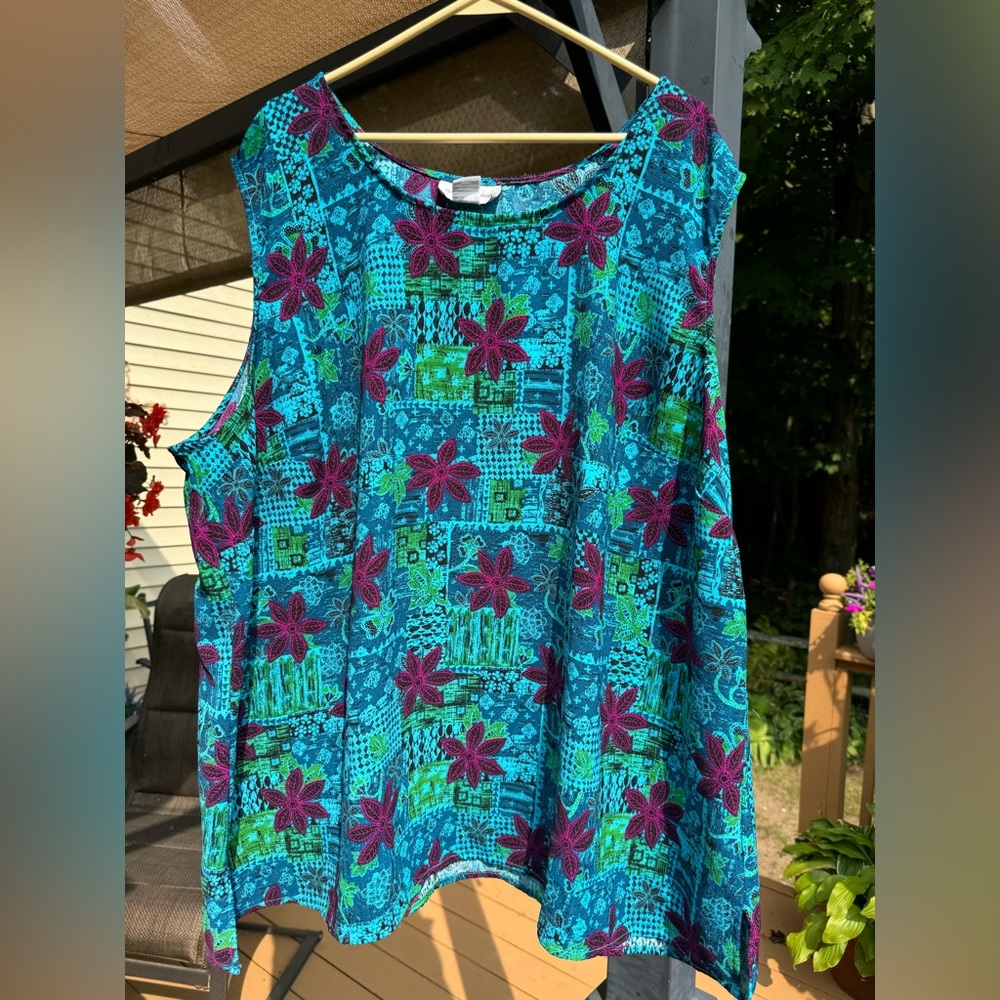 Brylane Woman collection blouse, size 36W.